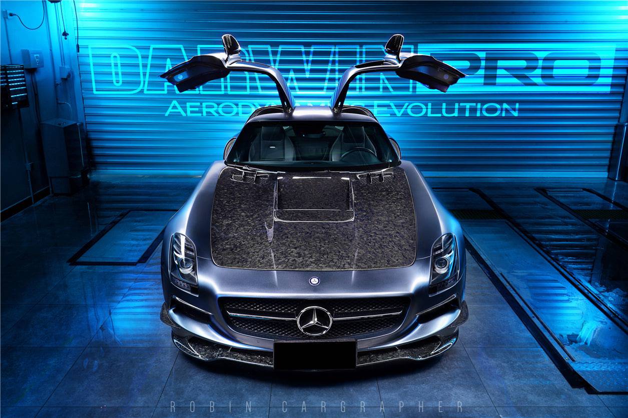 2010-2015 Mercedes Benz W197 SLS AMG BKSS Style Carbon Fiber Hood - Carbonado