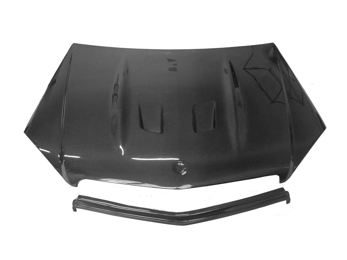 2008-2011 Mercedes Benz W204 C63 AMG BK Style HOOD - Carbonado