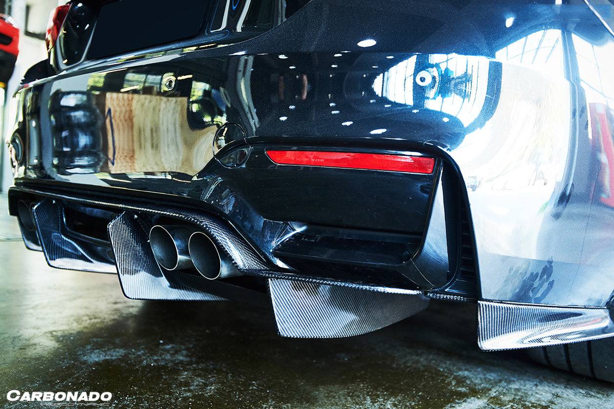 2014-2020 BMW M3 F80 & M4 F82 SM Style Carbon Fiber Rear Cap - Carbonado Aero