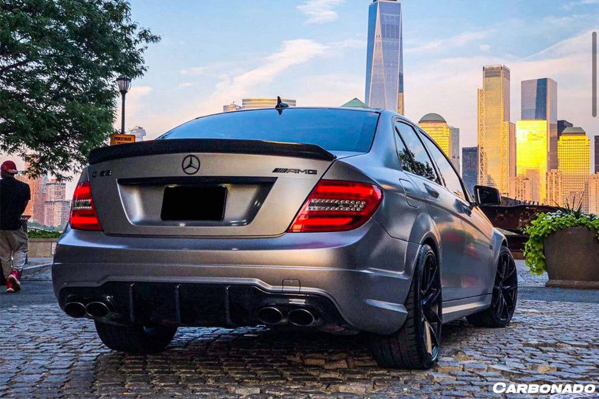 2008-2014 Mercedes Benz W204 C-Class C63 AMG Sedan VS Style Carbon Fiber Trunk Spoiler - Carbonado