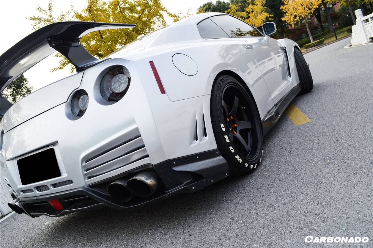2012-2016 Nissan GTR R35 DBA VA Style Rear Diffuser w/ Caps - Carbonado Aero
