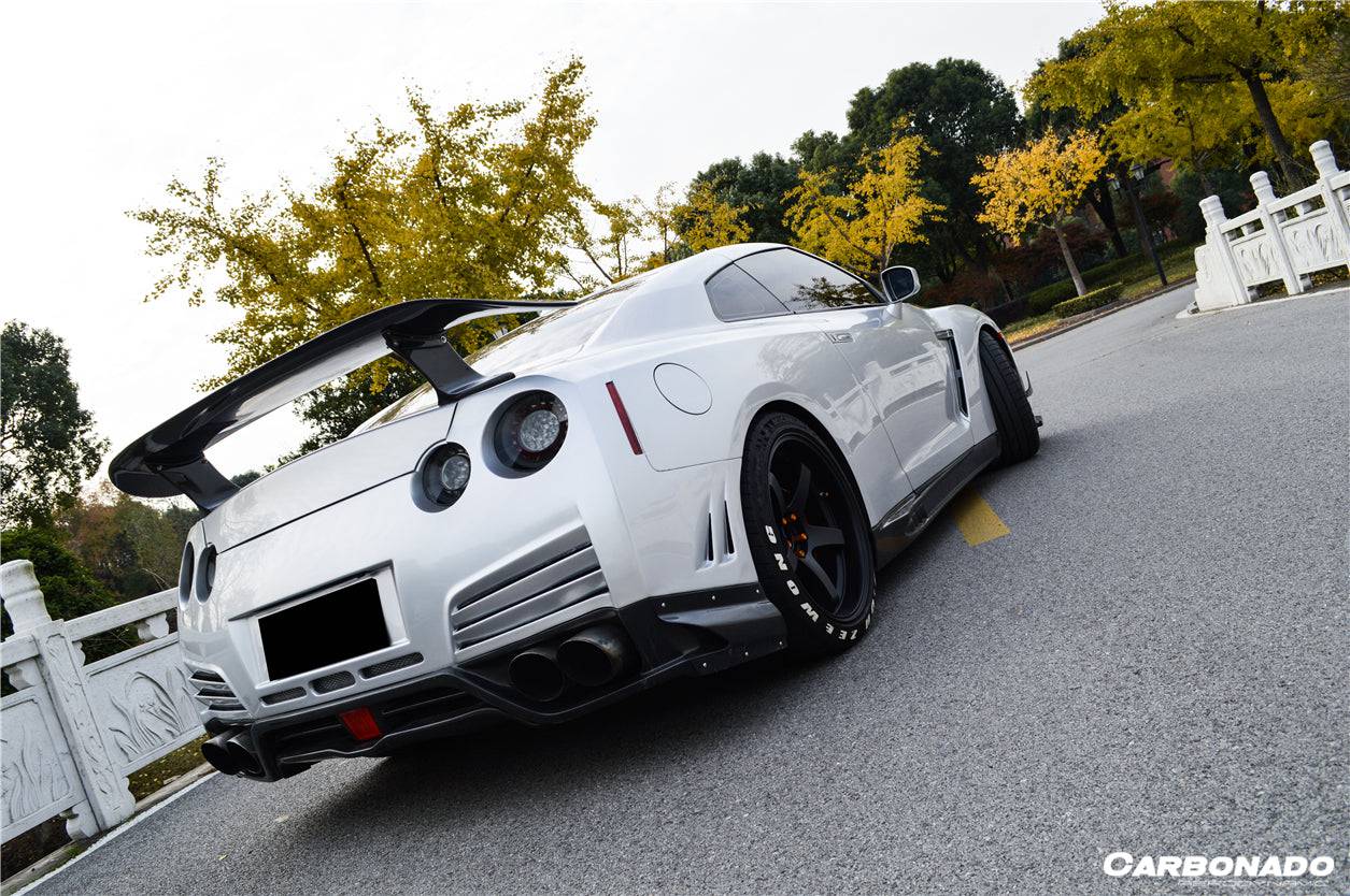 2012-2016 Nissan GTR R35 DBA VA Style Rear Diffuser w/ Caps - Carbonado Aero