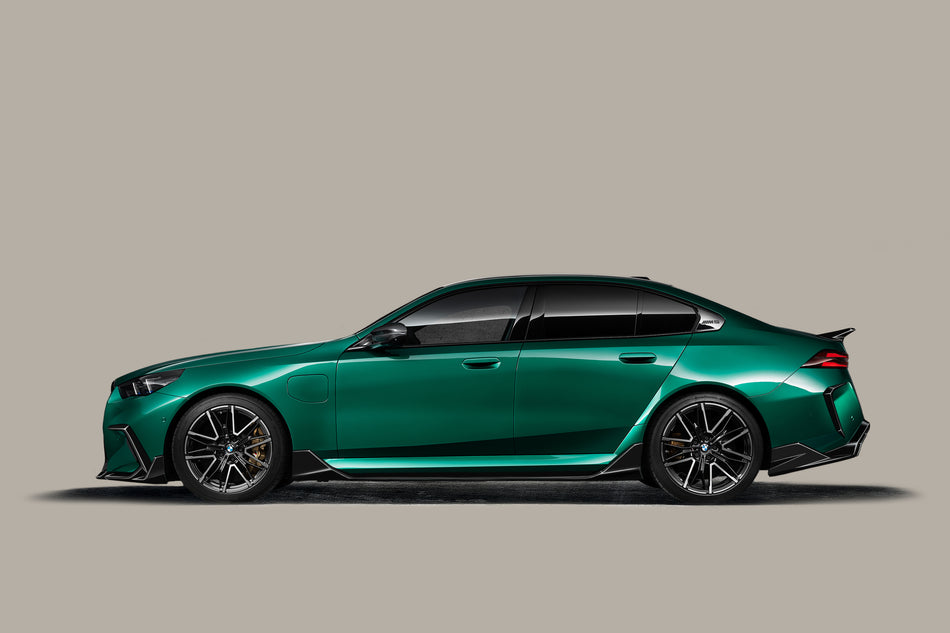 2024-UP BMW G90 M5 AD Style Autoclave Carbon Fiber Side Skirts