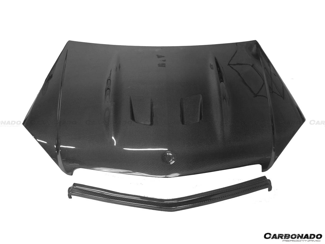 2008-2011 Mercedes Benz W204 C63 AMG BK Style HOOD - Carbonado