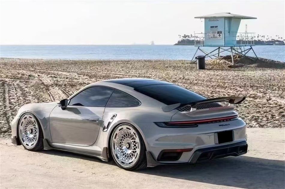 2020-2024 Porsche 911 992.1 Turbo S And Turbo S Cabriolet 9D Style Autoclave Carbon Fiber Rear Diffuser