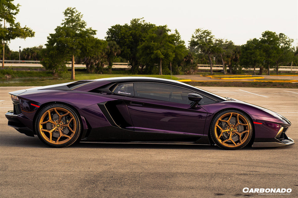 Faldones laterales de fibra de carbono estilo Lamborghini Aventador LP700 DM 2011-2016