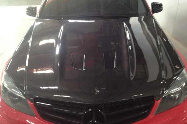 2008-2011 Mercedes Benz W204 C63 AMG BK Style HOOD - Carbonado